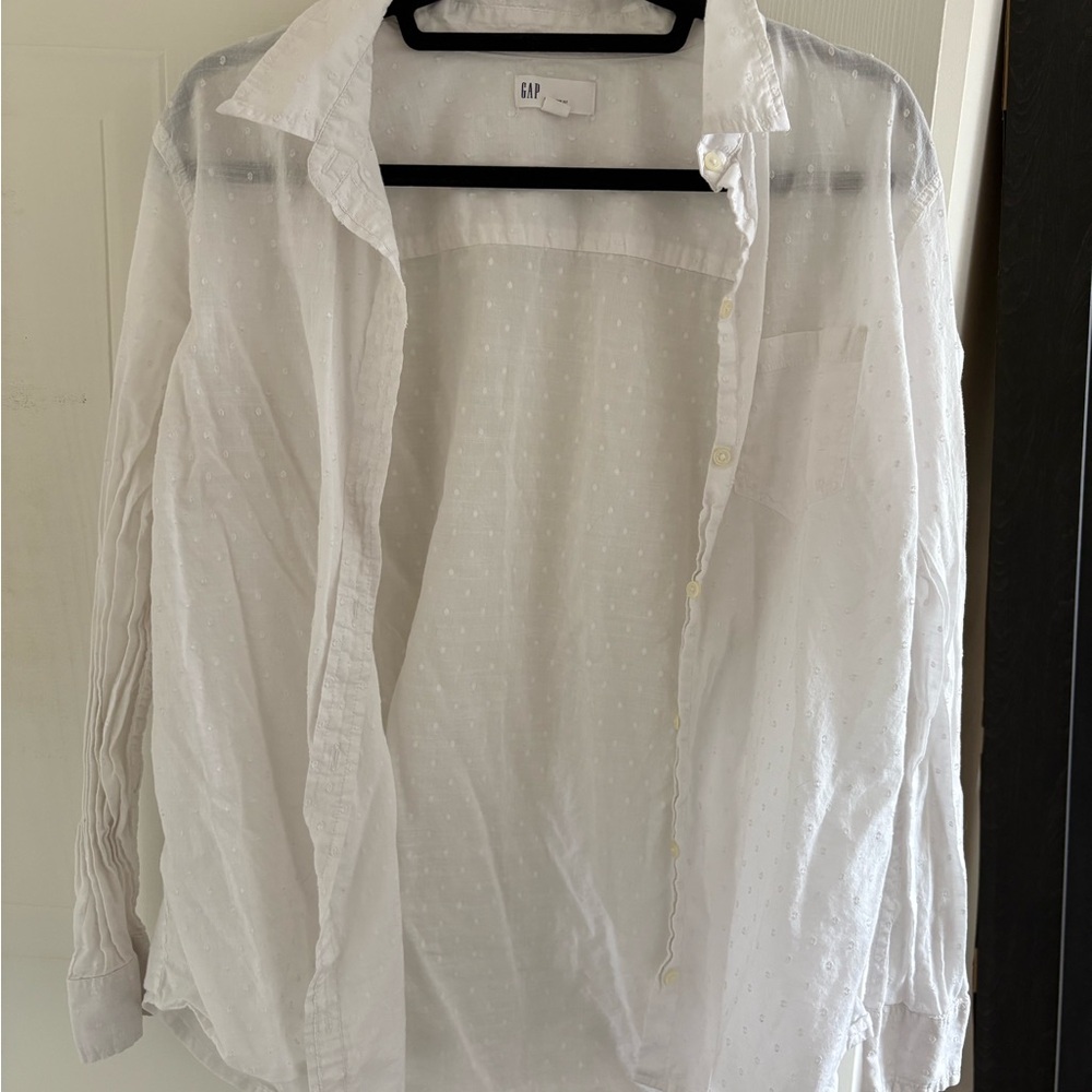 GAP White Button-Up Shirt